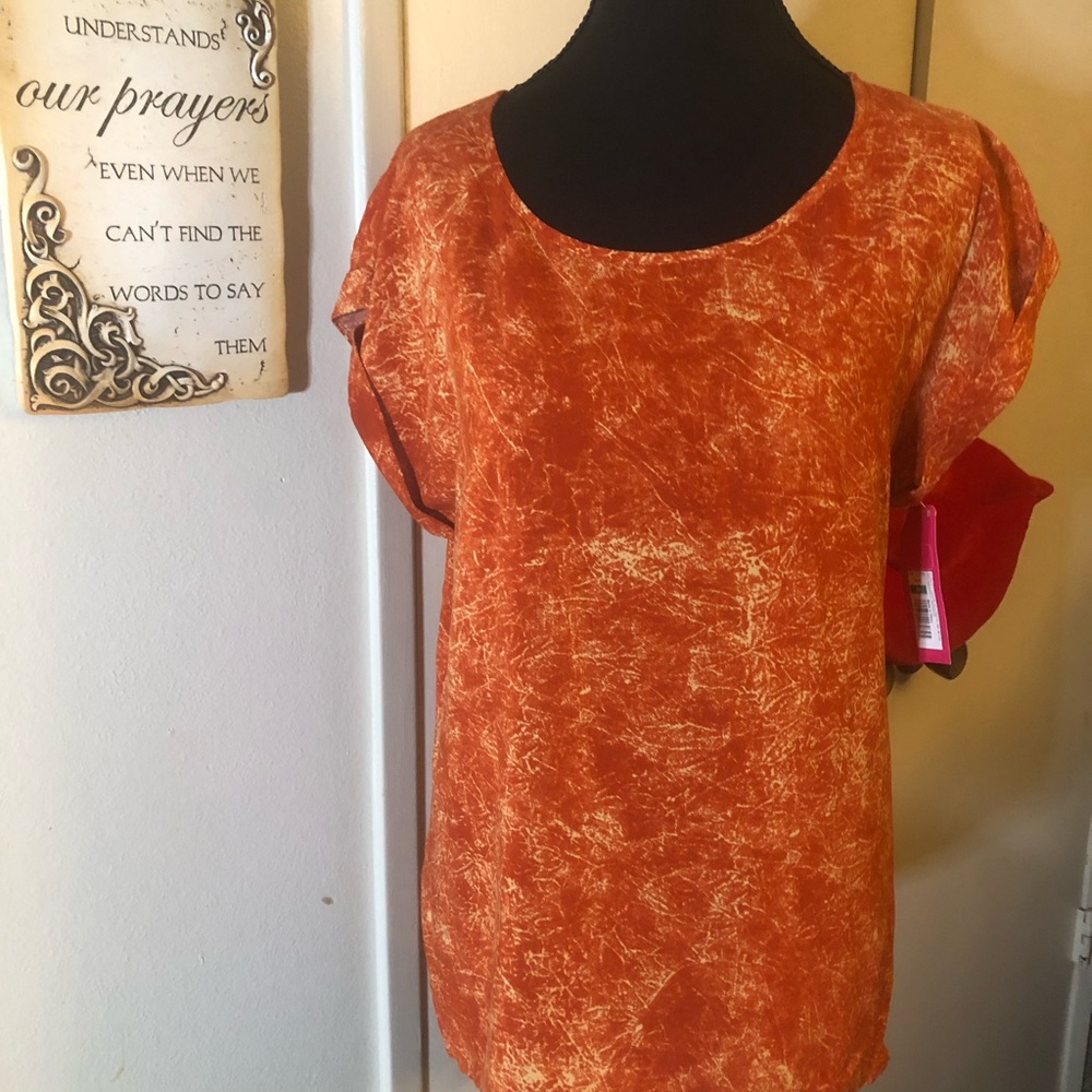 Xhilaration Orange Relaxed Fit Blouse with Textured Pattern - Picture 2 of 6